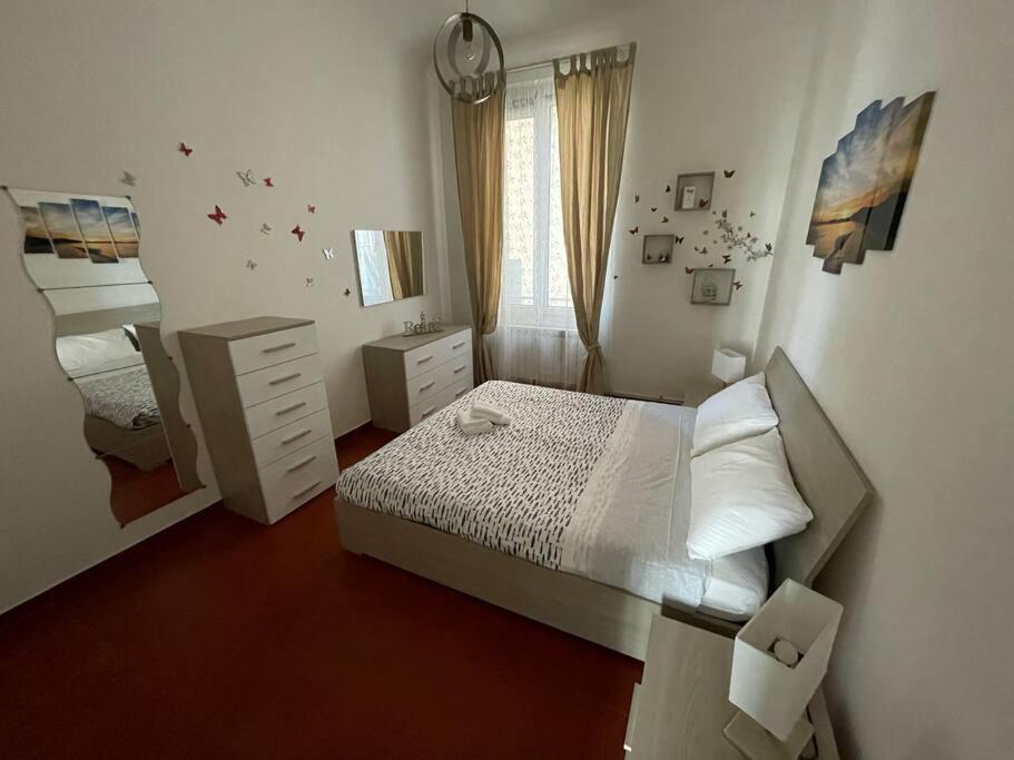 La Casa Del Mare Apartment Savona Exterior photo